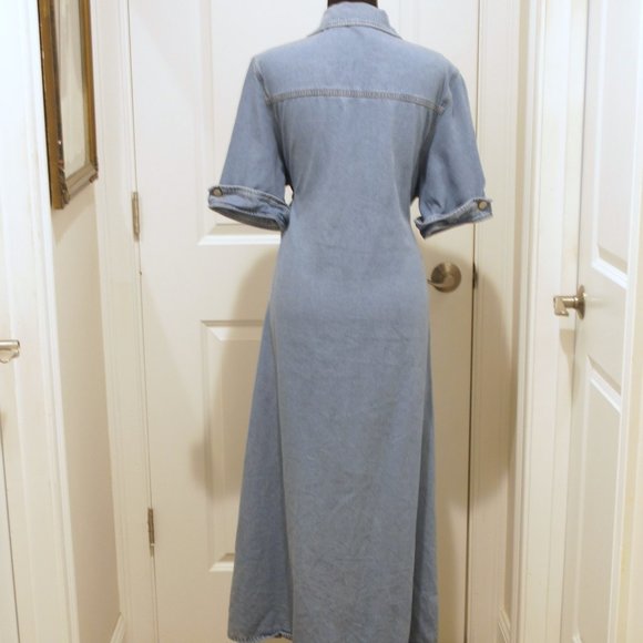Short Sleeved Light Color Denim Midi Dress - Picture 2 of 2